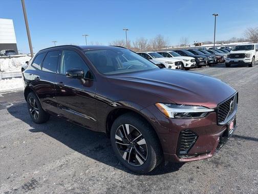 2026 Volvo XC60 B5 Plus