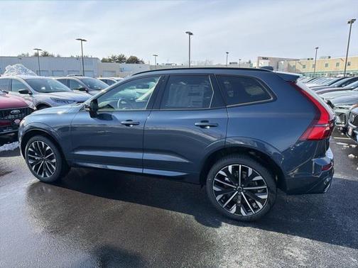 2026 Volvo XC60 B5 Ultra