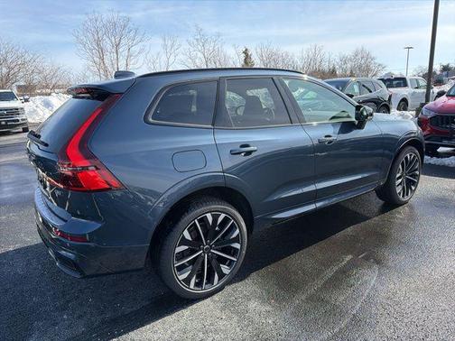 2026 Volvo XC60 B5 Ultra