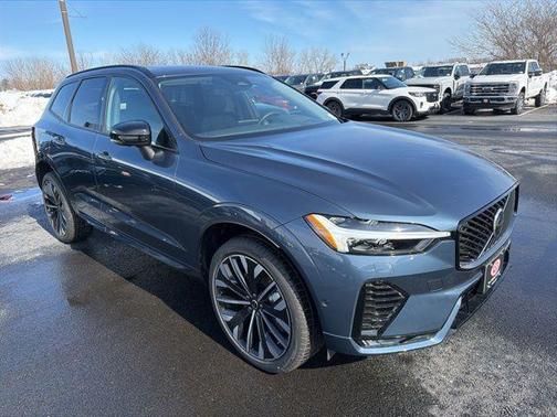 2026 Volvo XC60 B5 Ultra