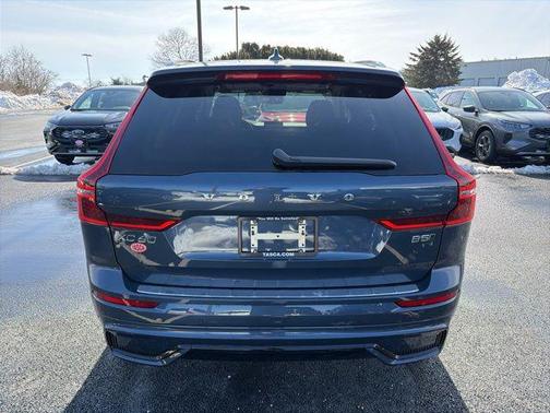 2026 Volvo XC60 B5 Ultra