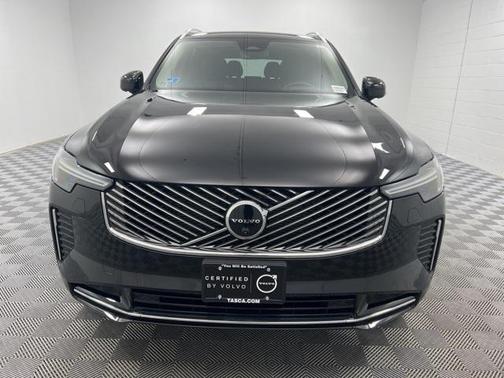 2025 Volvo XC90 B6 Ultra