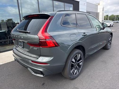 2026 Volvo XC60 B5 Core