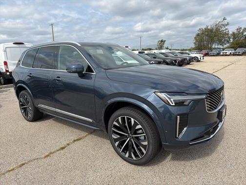 2026 Volvo XC90 B6 Plus 7-Seater