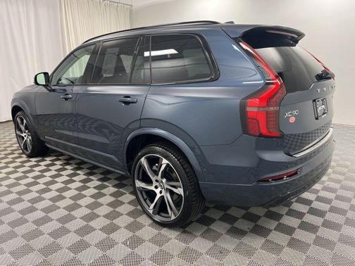 2026 Volvo XC90 Ultra Dark Theme, B6 AWD Gas (mild hybrid), Gasoline, 7 Seats
