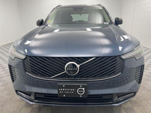 2026 Volvo XC90 Ultra Dark Theme, B6 AWD Gas (mild hybrid), Gasoline, 7 Seats