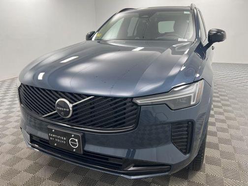 2026 Volvo XC90 Ultra Dark Theme, B6 AWD Gas (mild hybrid), Gasoline, 7 Seats