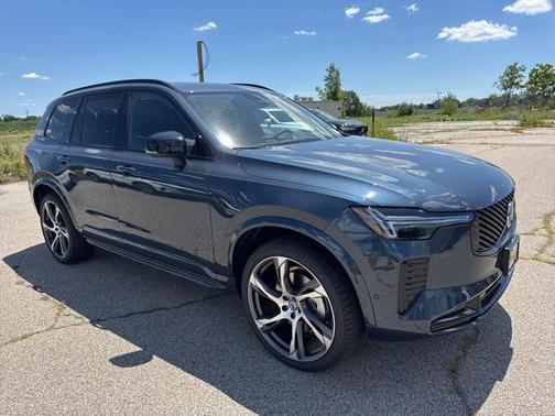 2026 Volvo XC90 B6 Ultra Dark Theme 7-Seater