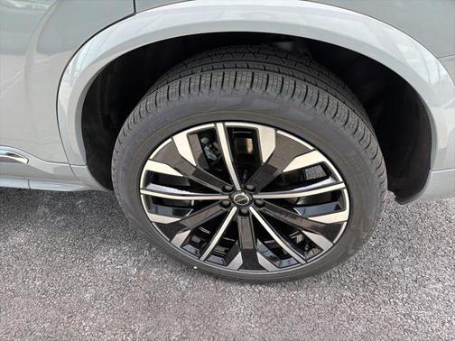 Vapour Grey Metallic 2026 Volvo XC90 Ultra, B6 AWD Gas (mild hybrid), Gasoline, Bright, 7 Seats