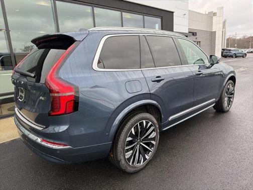 2026 Volvo XC90 B6 Ultra 6-Seater