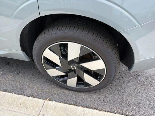 2025 Volvo XC60 Plug-In Hybrid Plus, T8 AWD Electric/Gasoline, Dark