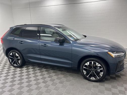 2026 Volvo XC60 B5 Plus