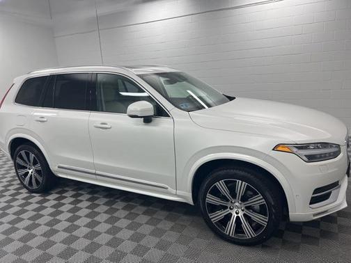 2025 Volvo XC90 B6 Plus 7-Seater