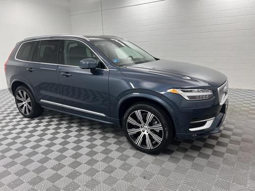 2025 Volvo XC90 B6 Plus 7-Seater