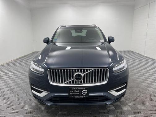 2025 Volvo XC90 B6 Plus 7-Seater