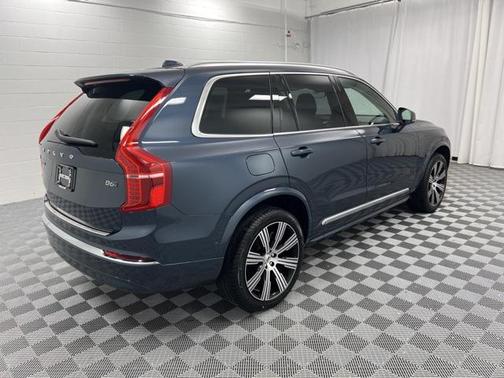 2025 Volvo XC90 B6 Plus 7-Seater