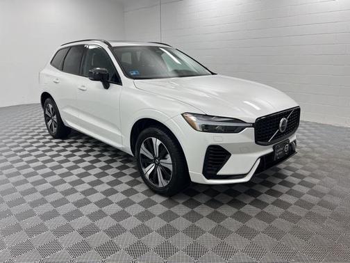 2025 Volvo XC60 Plug-In Hybrid T8 Core