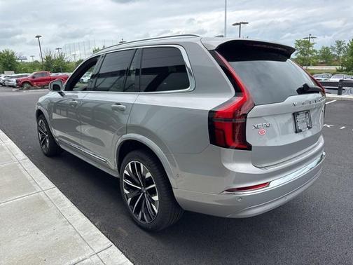 2025 Volvo XC90 Plug-In Hybrid T8 Plus 6-Seater
