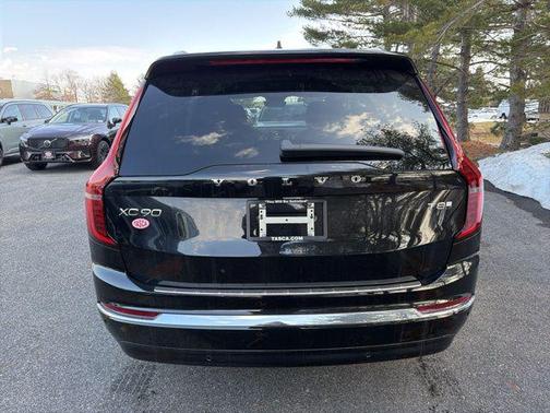 Onyx Black Metallic 2026 Volvo XC90 Plug-In Hybrid Plus, T8 AWD, Electric/Gasoline, Bright, 6 Seats