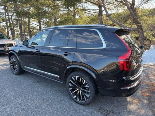 Onyx Black Metallic 2026 Volvo XC90 Plug-In Hybrid Plus, T8 AWD, Electric/Gasoline, Bright, 6 Seats