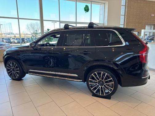 2025 Volvo XC90 B6 Ultra