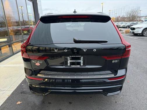 2026 Volvo XC60 B5 Plus