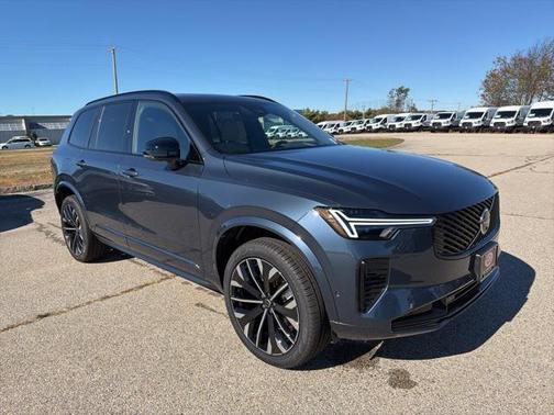 2026 Volvo XC90 B6 Ultra Dark Theme 7-Seater