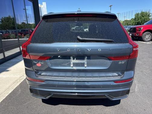 2025 Volvo XC60 Plus