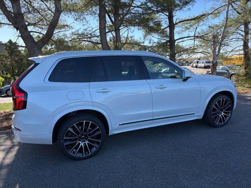 Crystal White Pearl 2026 Volvo XC90 Plus, B6 AWD Gas (mild hybrid), Gasoline, Bright, 7 Seats