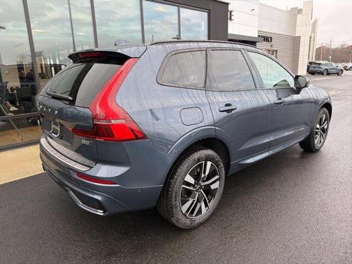 2026 Volvo XC60 B5 Plus