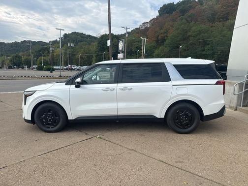 2026 Kia Carnival LX