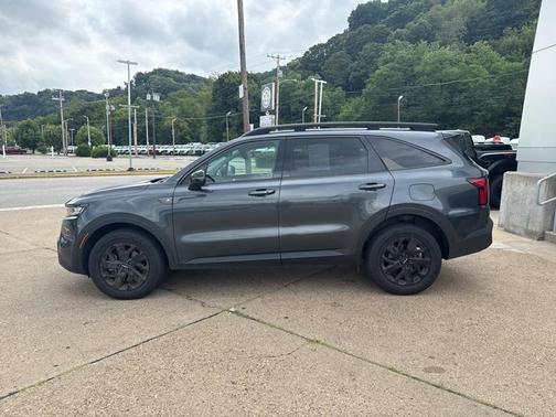 2023 Kia Sorento S