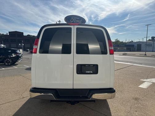 2020 Chevrolet Express 2500 RWD 2500 Regular Wheelbase WT