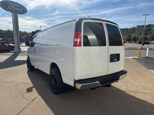 2020 Chevrolet Express 2500 RWD 2500 Regular Wheelbase WT