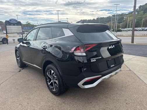 2025 Kia Sportage EX
