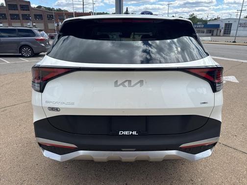 2025 Kia Sportage Hybrid LX