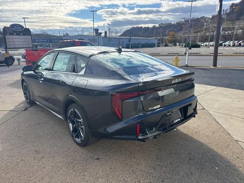 2025 Kia K4 GT-Line