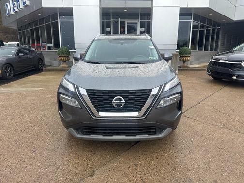 Gun Metallic 2021 Nissan Rogue SV