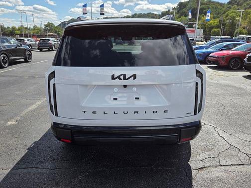 Glacial White Pearl 2027 Kia Telluride X-Line EX