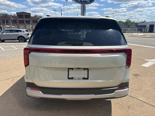 2026 Kia Carnival EX