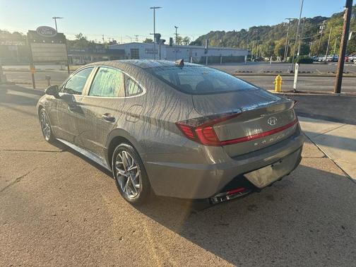 2022 Hyundai SONATA SEL