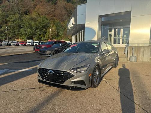 2022 Hyundai SONATA SEL