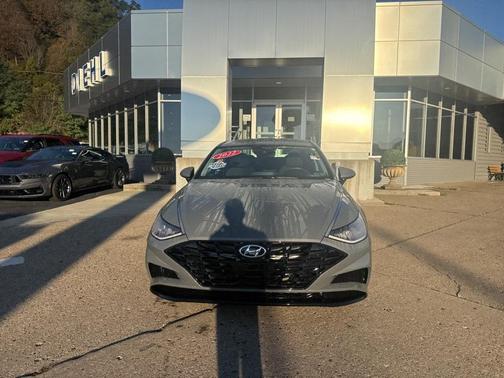 2022 Hyundai SONATA SEL