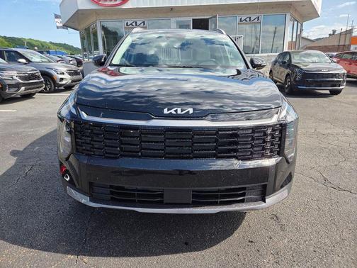 Ebony Black 2026 Kia Sportage EX