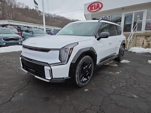 Glacial White Pearl 2026 Kia EV9 GT-Line