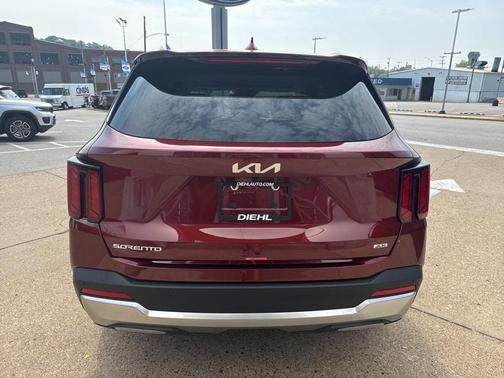 2025 Kia Sorento S