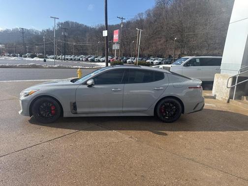 2019 Kia Stinger GT1