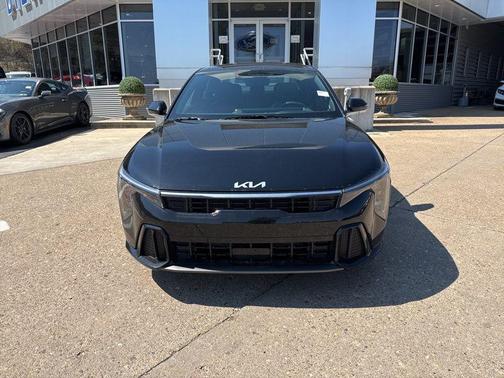 Aurora Black Pearl 2026 Kia K4 GT-Line