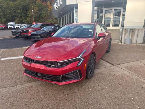 2025 Kia K5 LXS