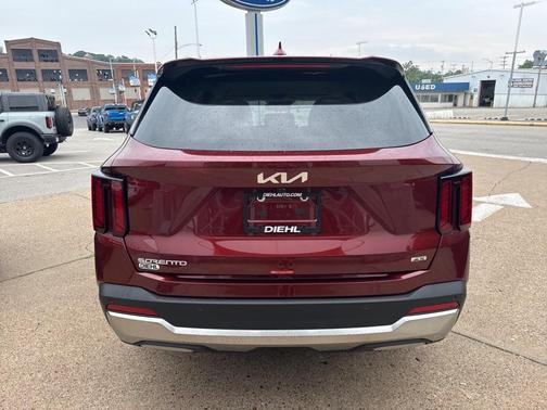 2025 Kia Sorento S